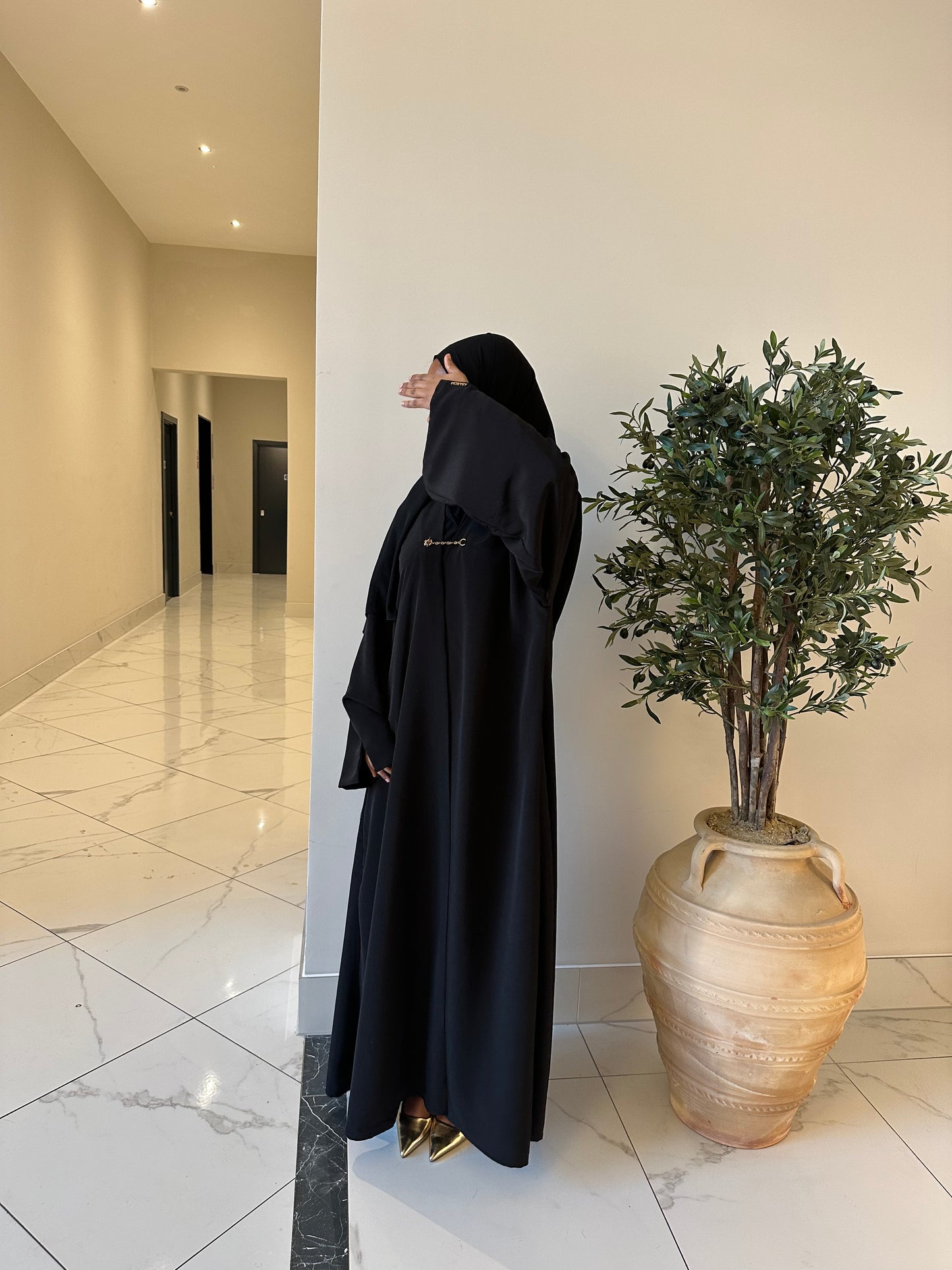 SOLINE ABAYA - BLACK