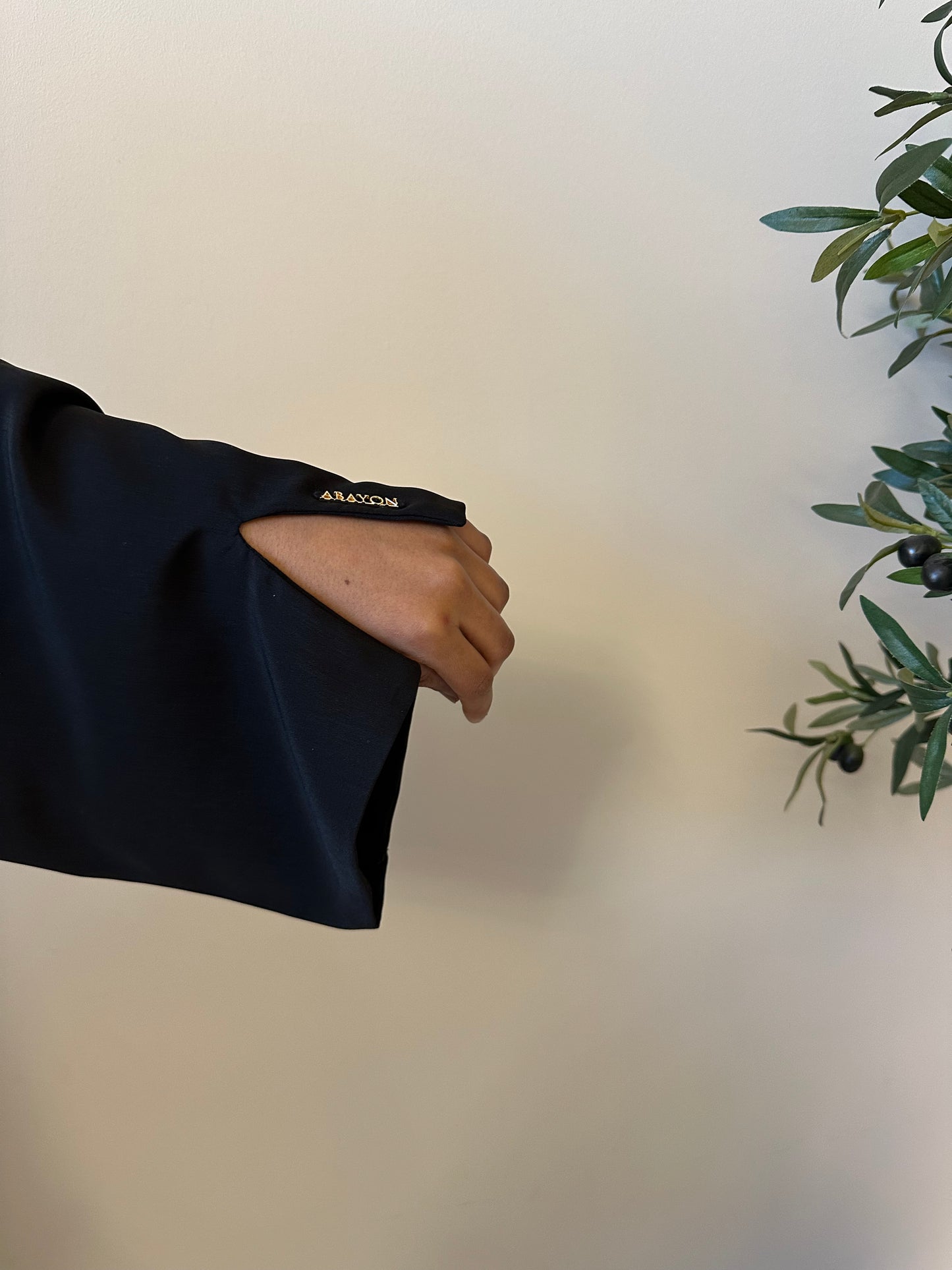 SOLINE ABAYA - BLACK