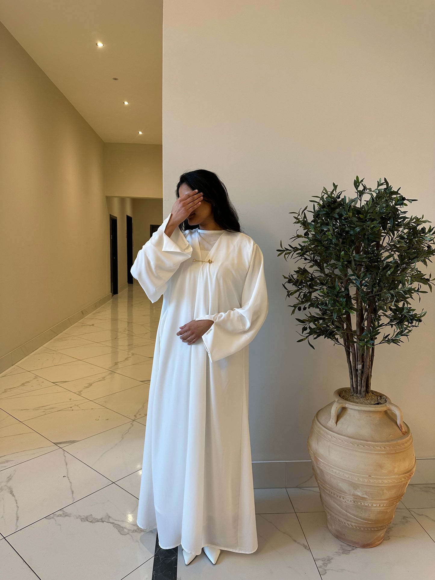 SOLINE ABAYA - WHITE